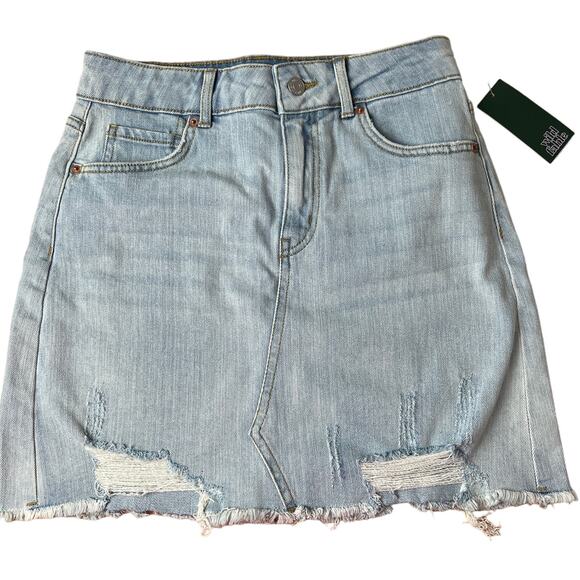 Wild Fable Women's High-Rise Light Wash Denim Mini Skirt - Size 2 - NWT - Picture 1 of 5